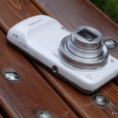 Samsung announces Galaxy S4 Zoom a camera that is a phone.